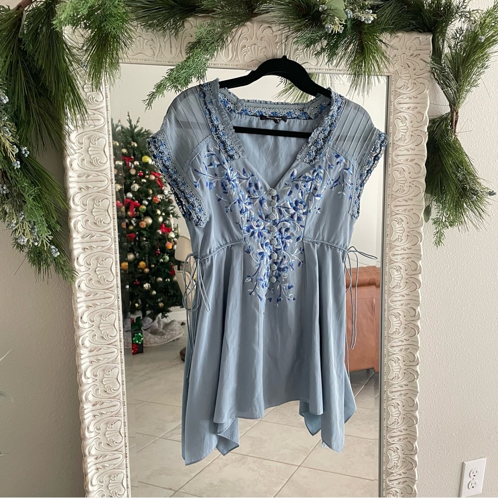NANETTE LEPORE • vintage floral embroidered silk blend tunic